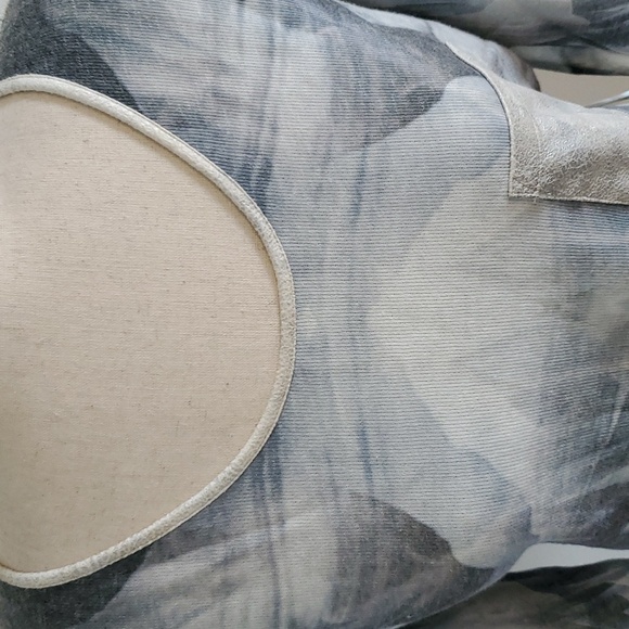 Joanne Beck 3/4 sleeve womens top size S blue & off white new with tags - Picture 2 of 8